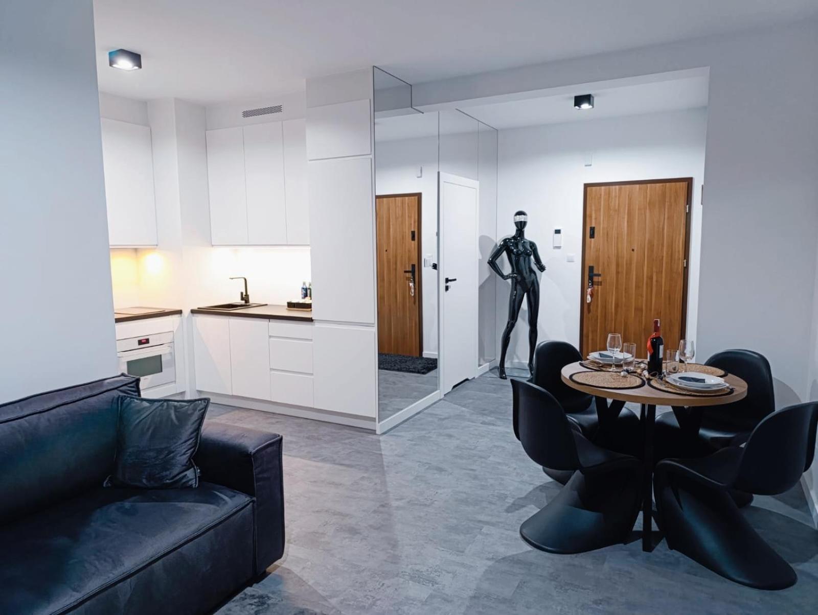 Apartament Sztuk Pieknych 10 Piła Exteriör bild