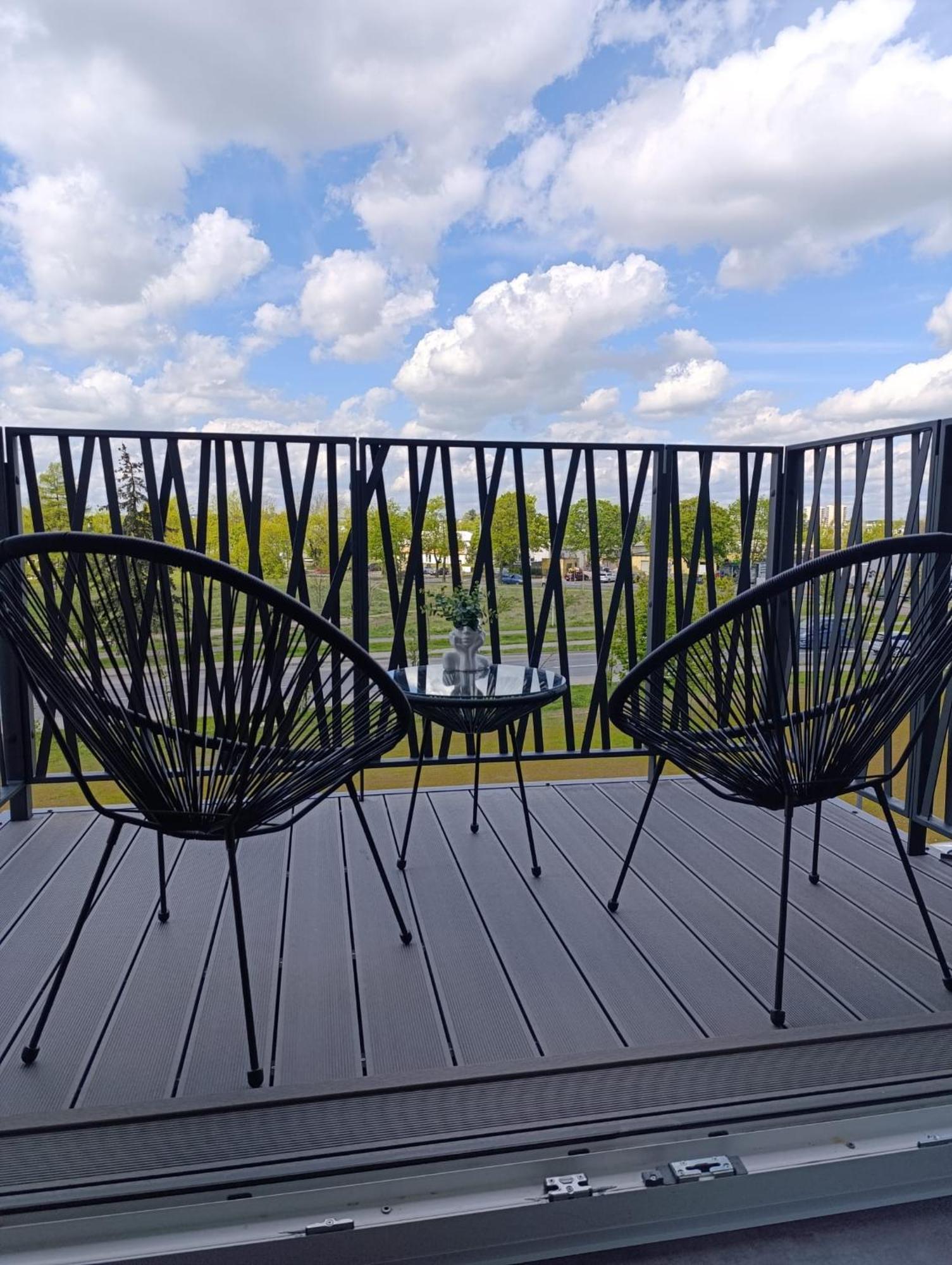 Apartament Sztuk Pieknych 10 Piła Exteriör bild